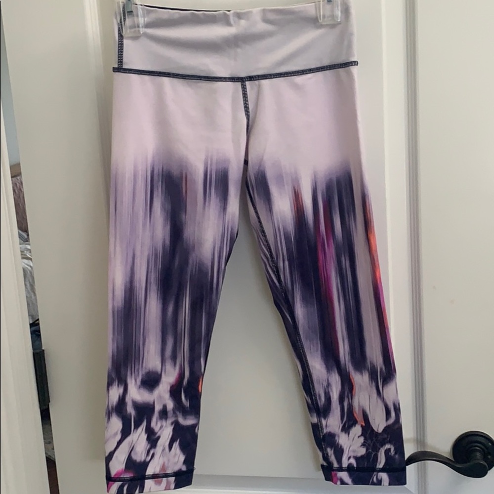 LuluLemon cropped legging